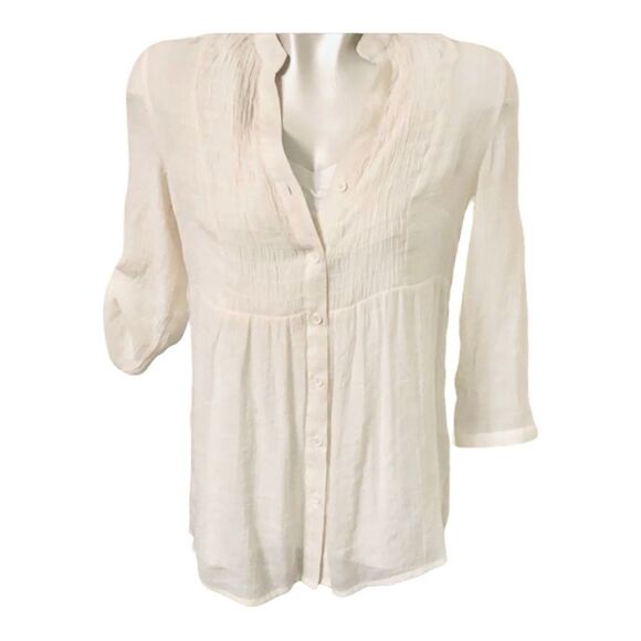 ALI & KRIS gauze look & feel button up - Picture 1 of 11
